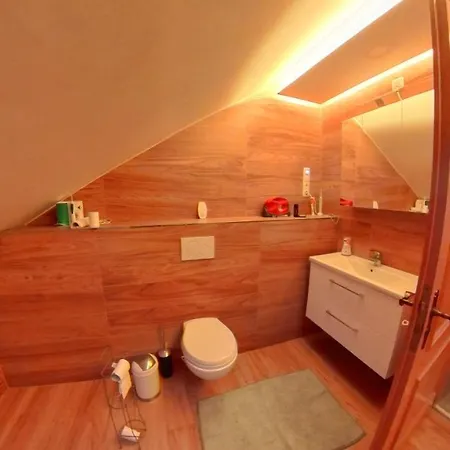Monteursunterkunft Egenhofen - Fitters' Accommodation With Shared Kitchen Buitenkant foto