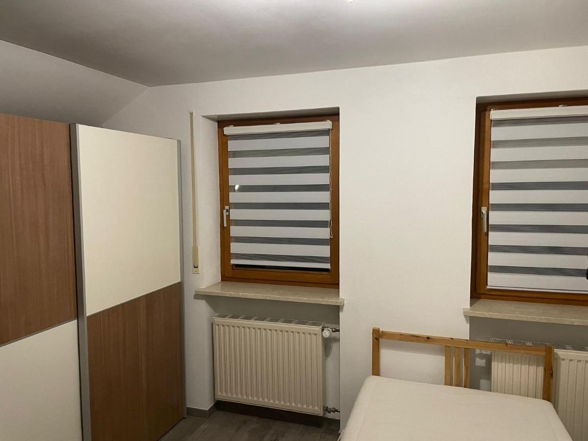Monteursunterkunft - Fitters' With Shared Kitchen Appartement Egenhofen